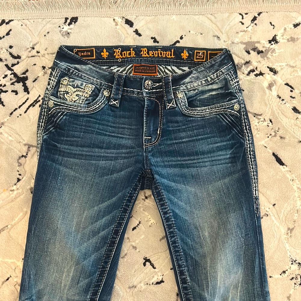 Woman’s Rock Revival size 25 jeans!